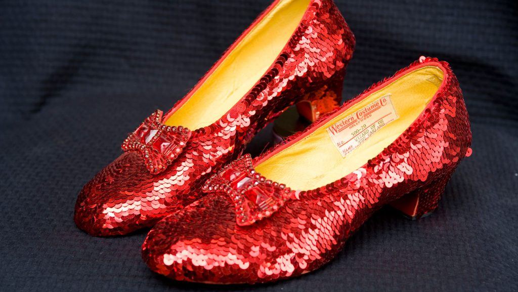wizard_of_oz_ruby_red_slippers